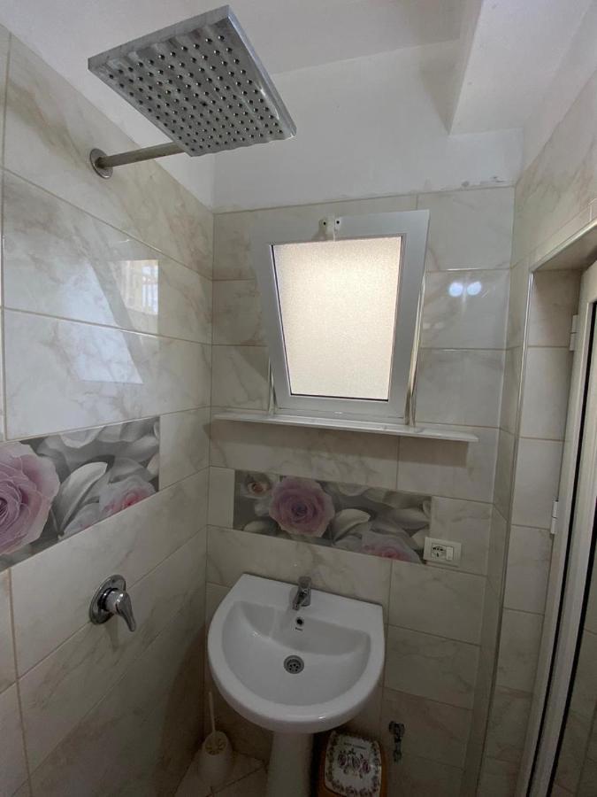 Guest House Lionel Durres Luaran gambar