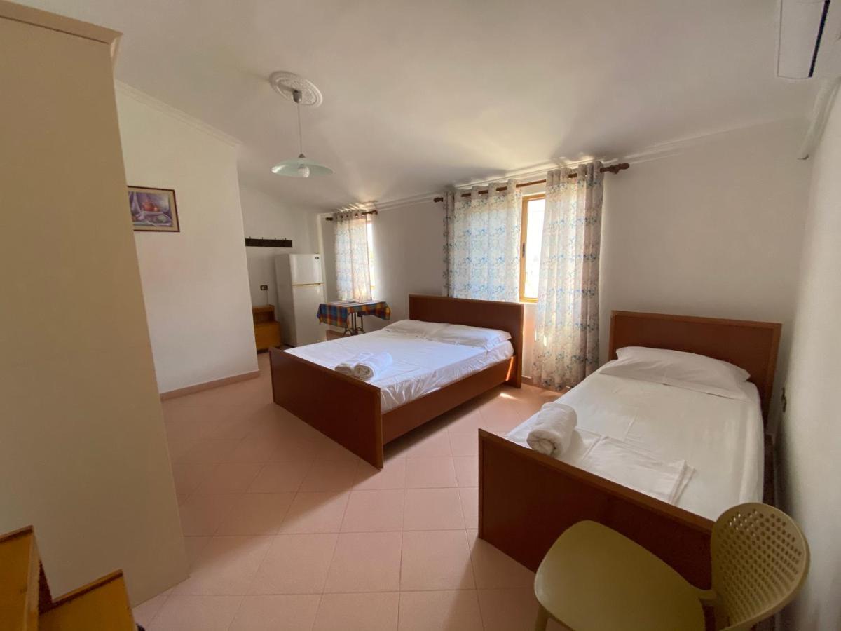 Guest House Lionel Durres Luaran gambar