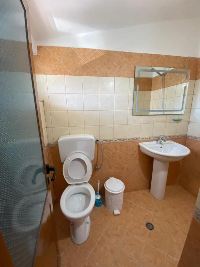 Guest House Lionel Durres Luaran gambar