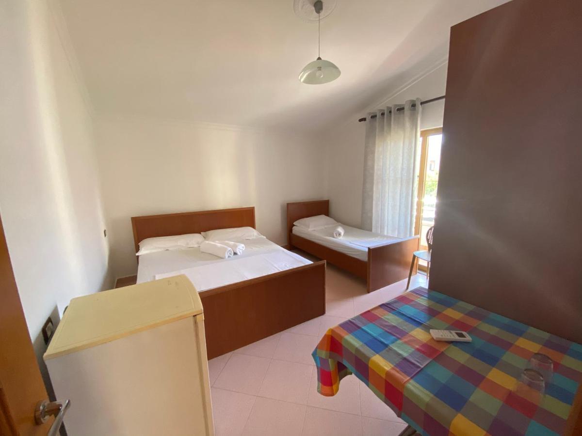 Guest House Lionel Durres Luaran gambar
