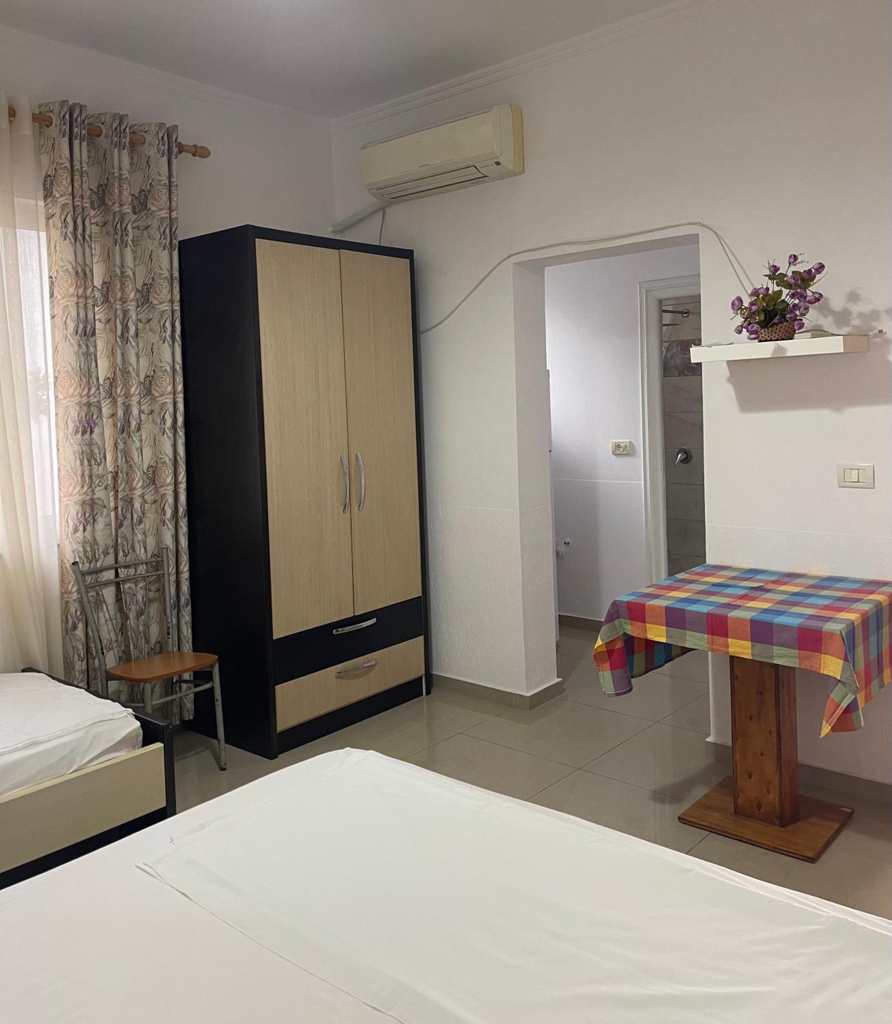 Guest House Lionel Durres Luaran gambar